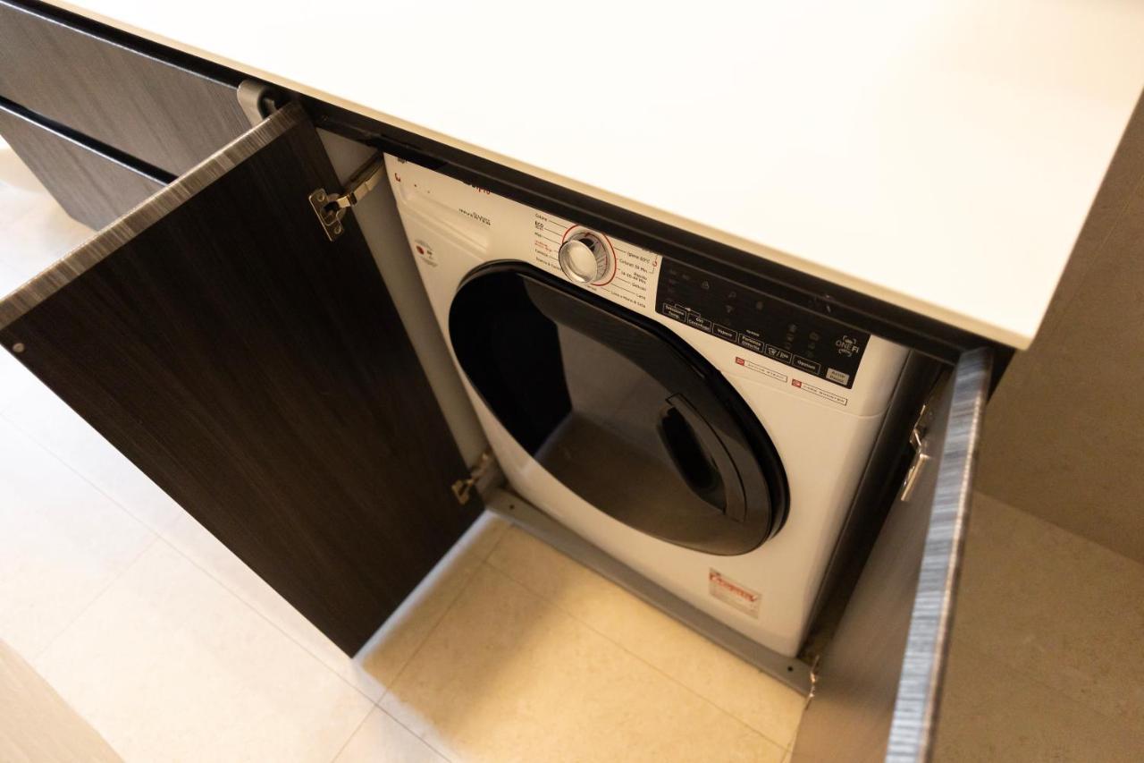 ミラノBilocale Moderno Ed Esclusivoアパートメント エクステリア 写真